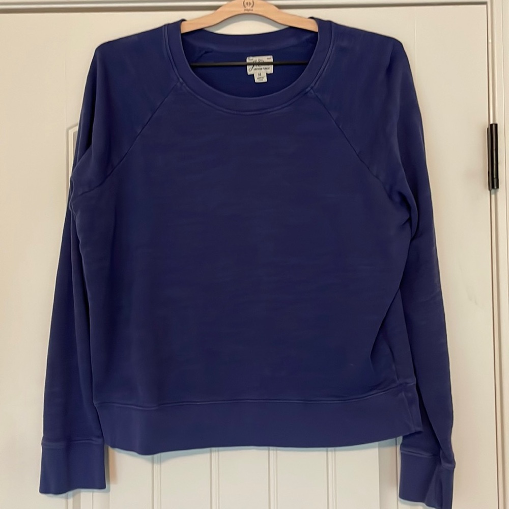 J.Crew Vintage Fleece Crew neck pullover in blue size Medium